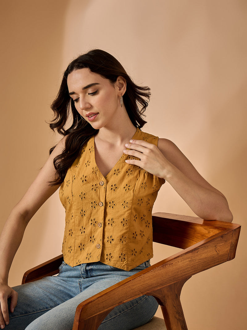 Schiffli solid vest