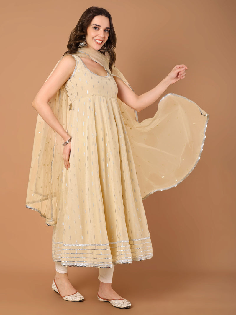 Enthic Cream & Gold Embellished Anarkali Kurta