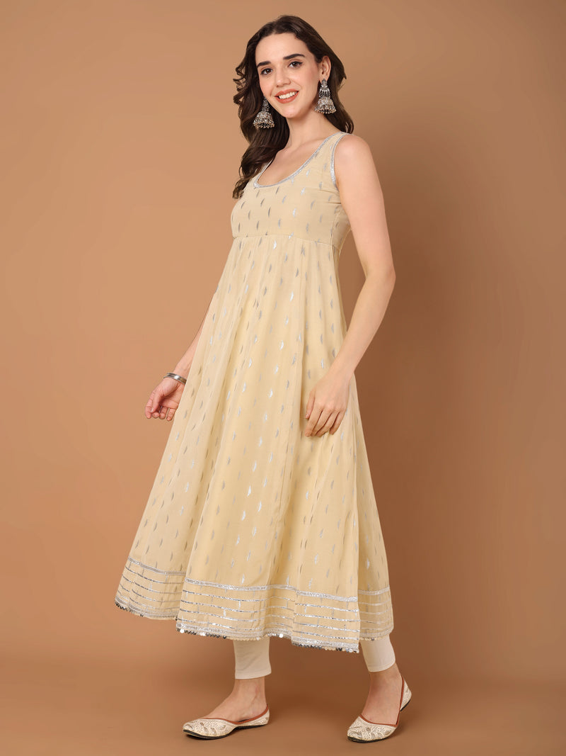 Enthic Cream & Gold Embellished Anarkali Kurta