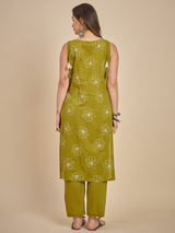 Women Green Printed Sleeveless Kurta with Trousers Set