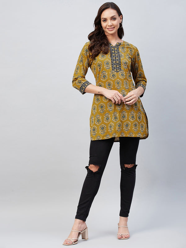 Olive Ethnic Printed Side Slit Straight Kurti